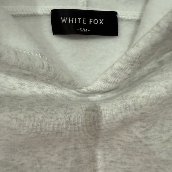 white fox hoodie - Picture 4 of 4